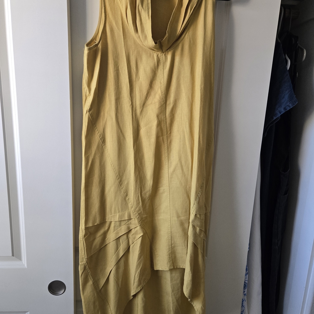 Elegant Yellow Sleeveless Dress